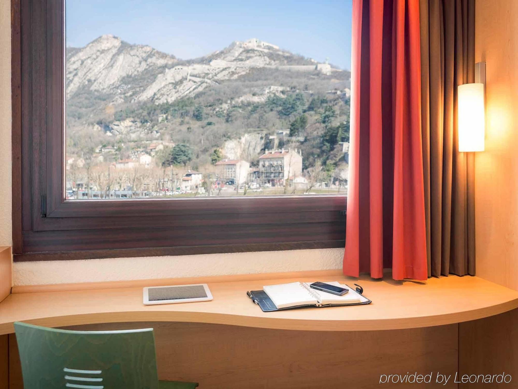 Ibis Grenoble Gare Hotell Exteriör bild